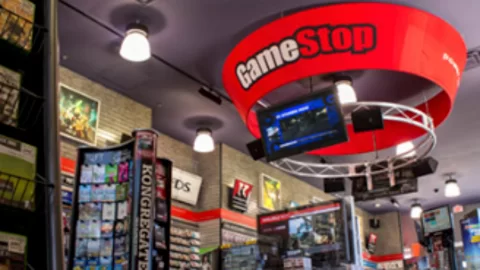 Sony No Longer Sells PS4 Digital Game Codes At Retail, But GameStop Doesn’t Seem To Care