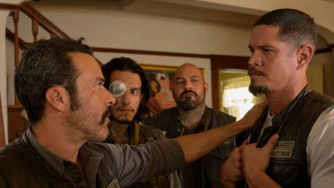 Mayans Ends Season 2 With Huge Sons Of Anarchy Twist
