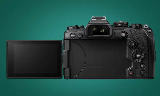 Olympus E-M1 Mark III is a Micro Four Thirds powerhouse with a price tag to match